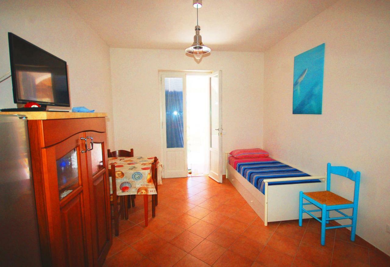 Casa Balena Bianca Apartamento Lacona Exterior foto